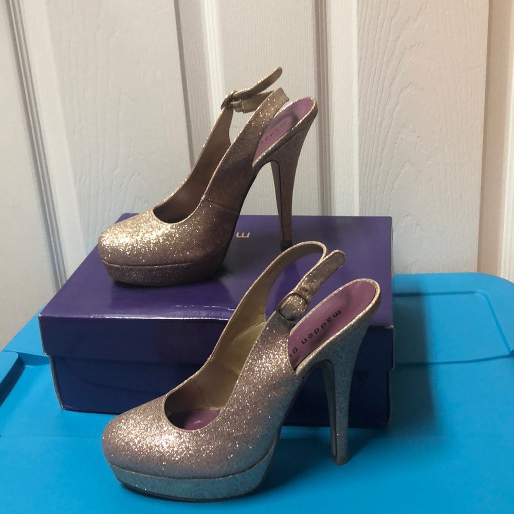 Super cuter gold glitter Madden Girl high heels!